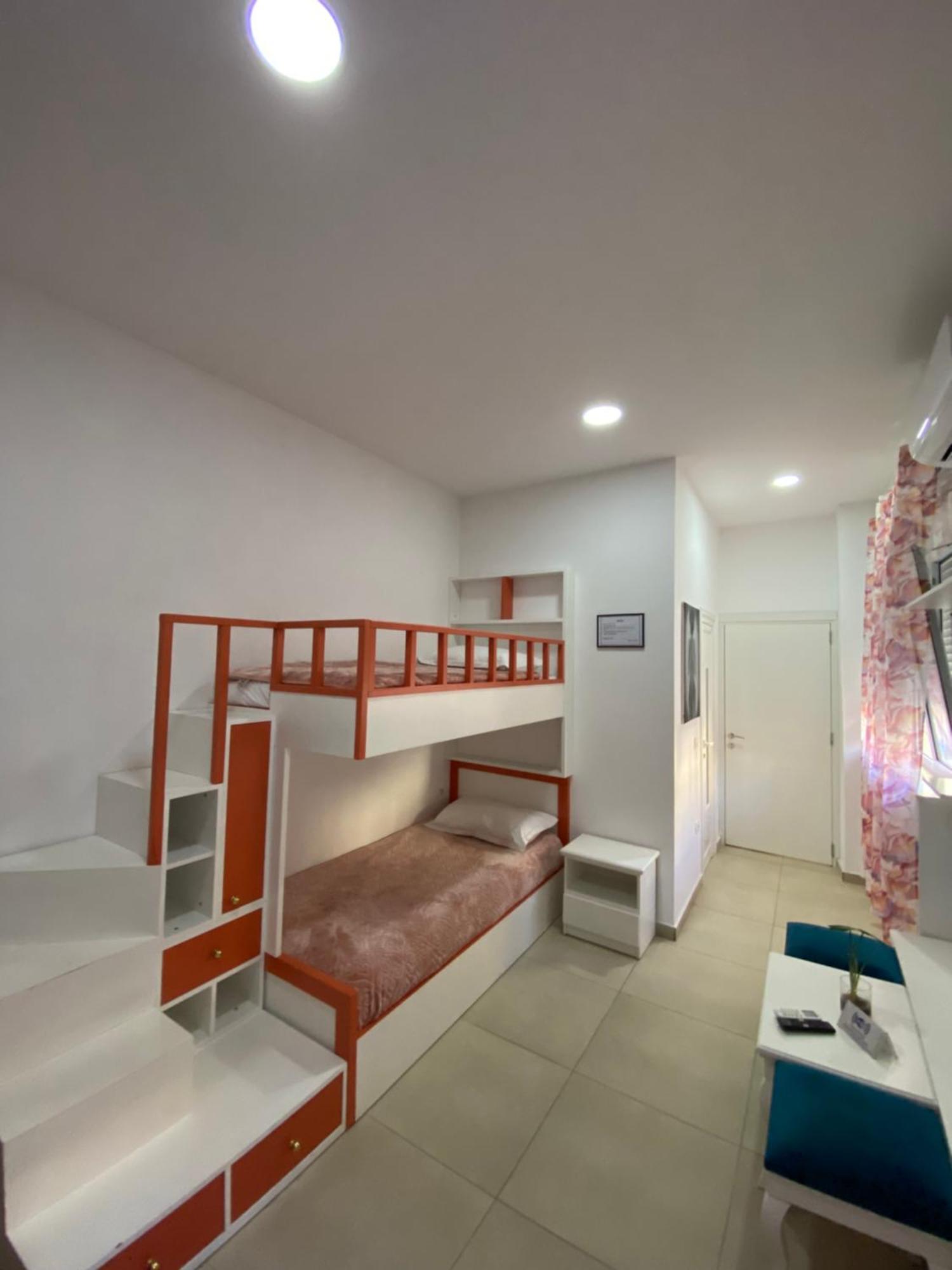 Ayso Inn Tirana City Center Екстер'єр фото