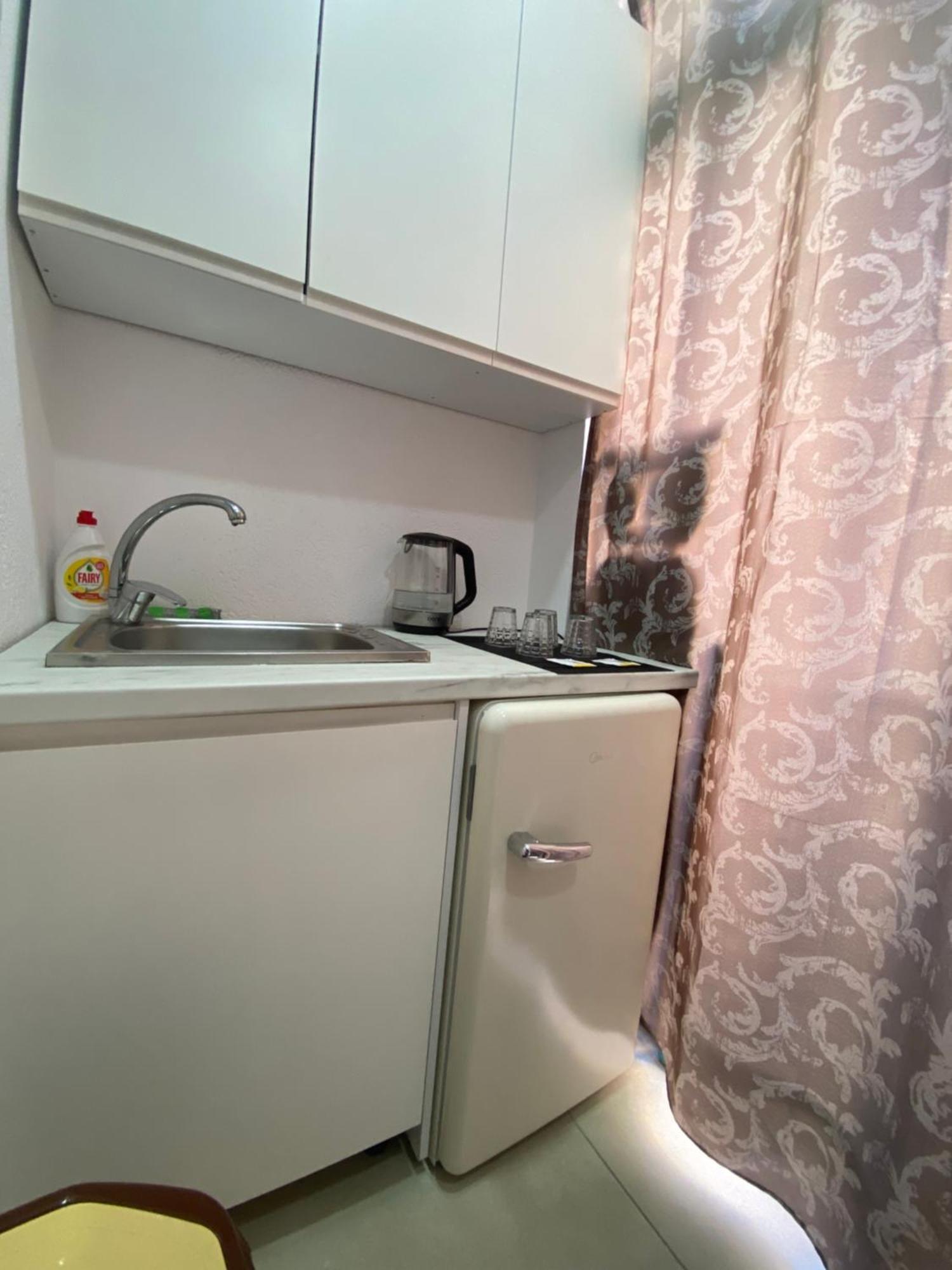 Ayso Inn Tirana City Center Екстер'єр фото