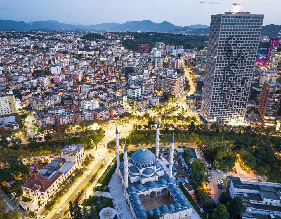 Ayso Inn Tirana City Center Екстер'єр фото