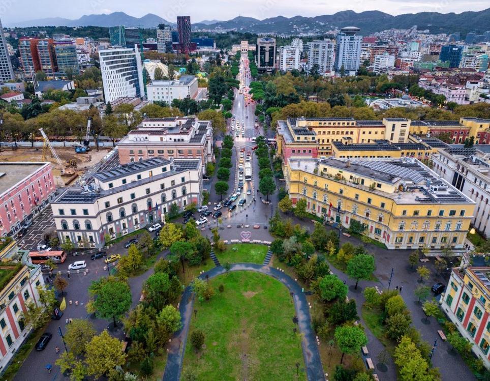 Ayso Inn Tirana City Center Екстер'єр фото